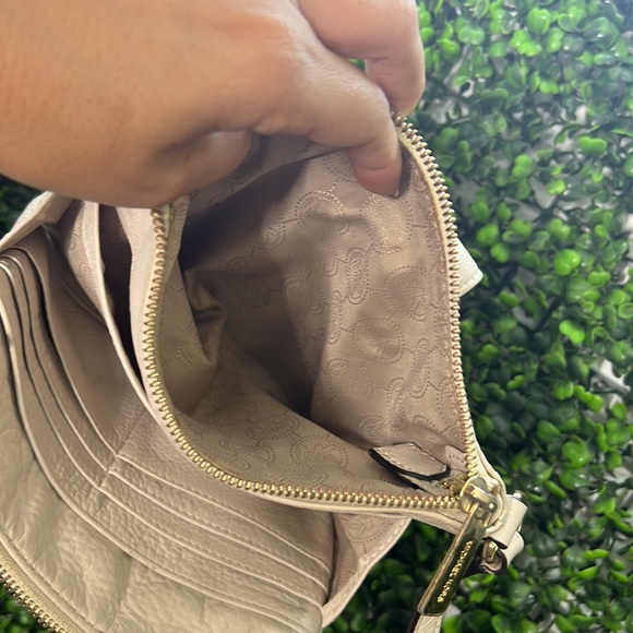 AUTHENTIC Michael Kors Fulton Leather Crossbody Bag in Vanilla - Picture 11 of 13